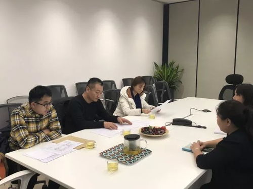 通州區食藥局餐飲服務監管科與市局餐飲服務監管處對一家中央廚房進行聯審