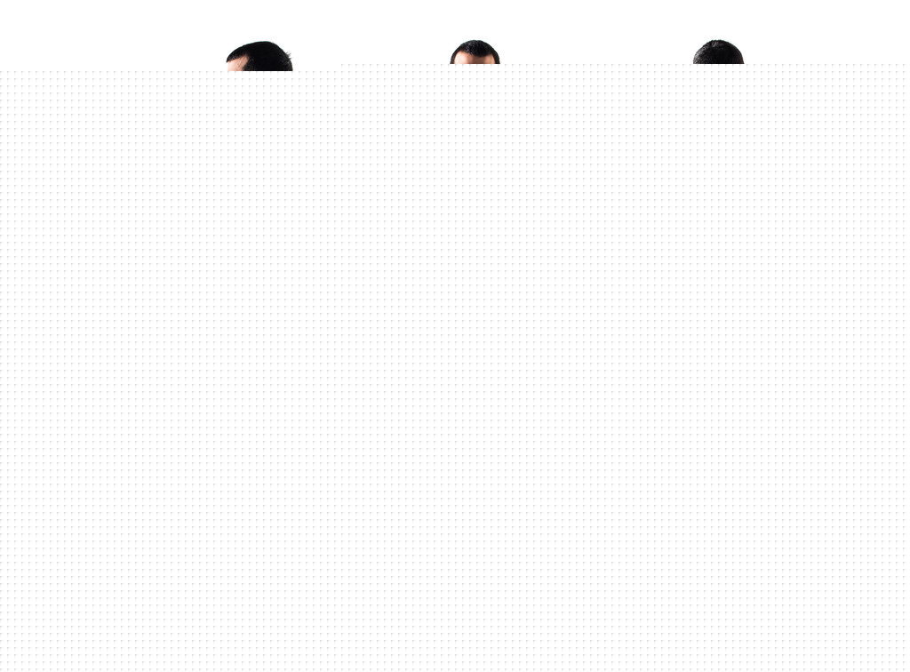 豪華服務(wù)員端著一托盤